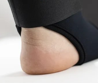 قوزک بند سما طب پاکان مدل قابل تنظیم نئوپرن کد 6012