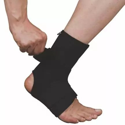 قوزک بند سما طب پاکان مدل آتل دار نئوپرن کد 6026